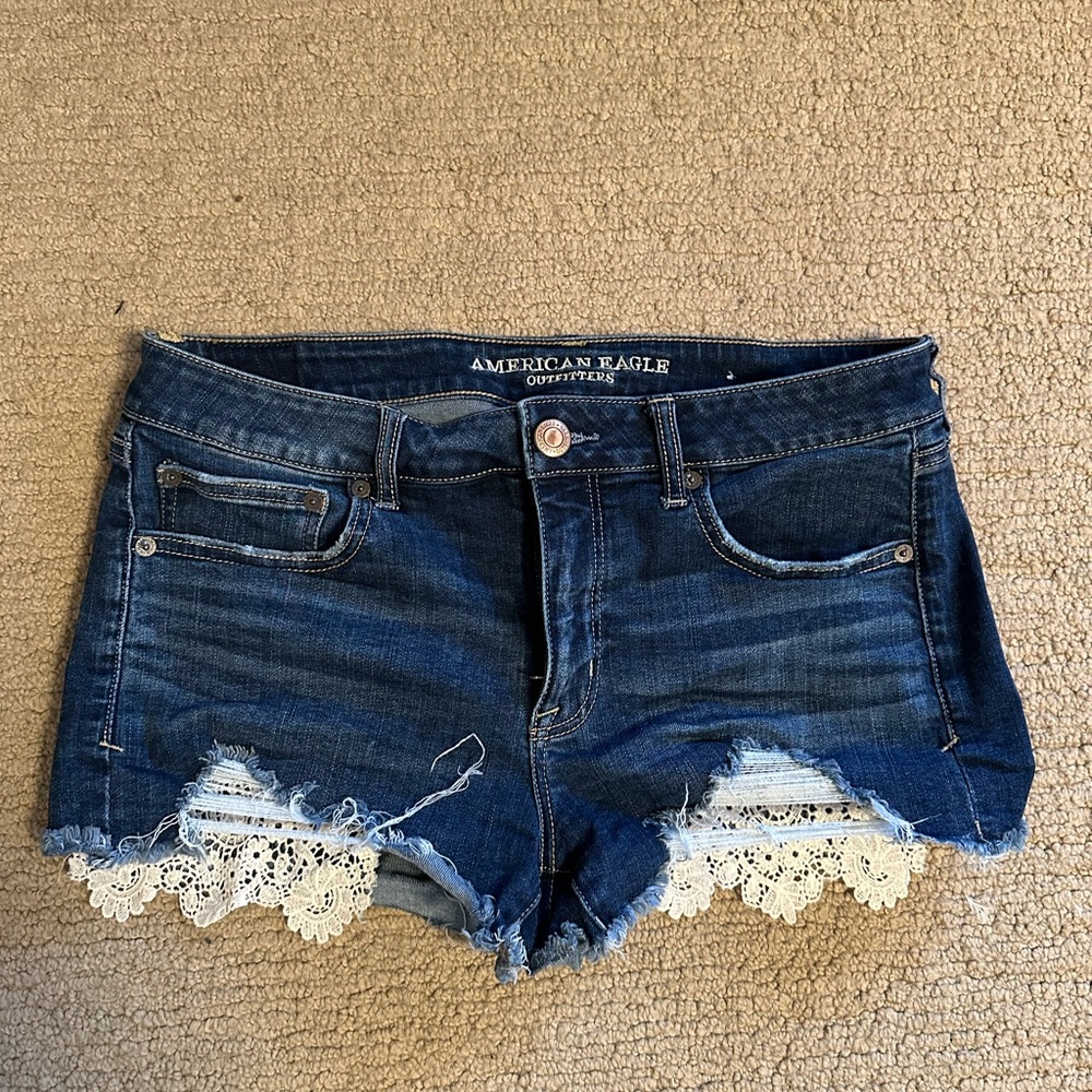 NWOT American Eagle Shortie denim shorts size 12